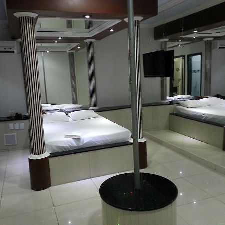 Shopping Motel Santa Maria Do Para (Adults Only) São Jorge Exteriör bild